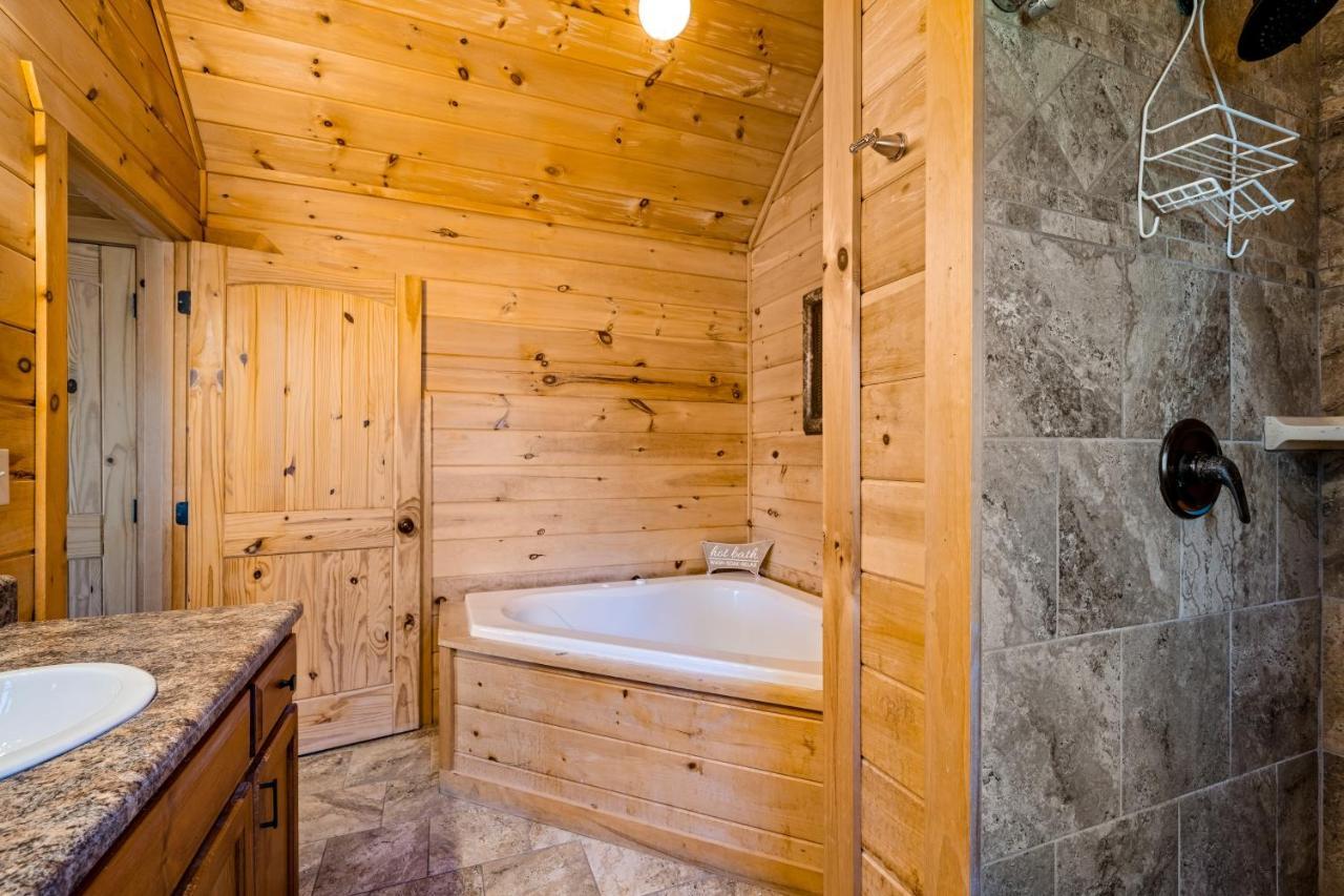 Blue Ridge Bear Bungalow 외부 사진