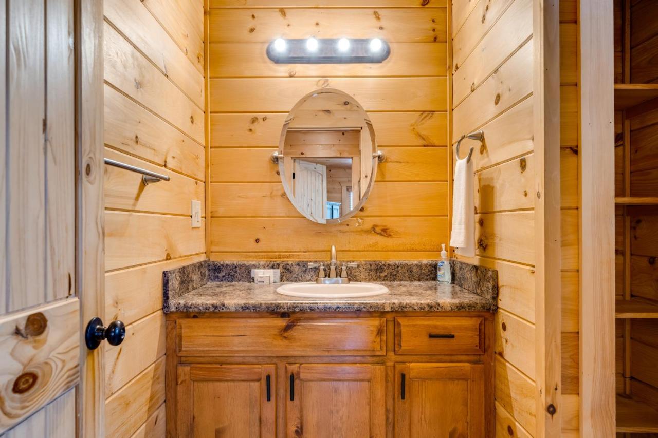 Blue Ridge Bear Bungalow 외부 사진