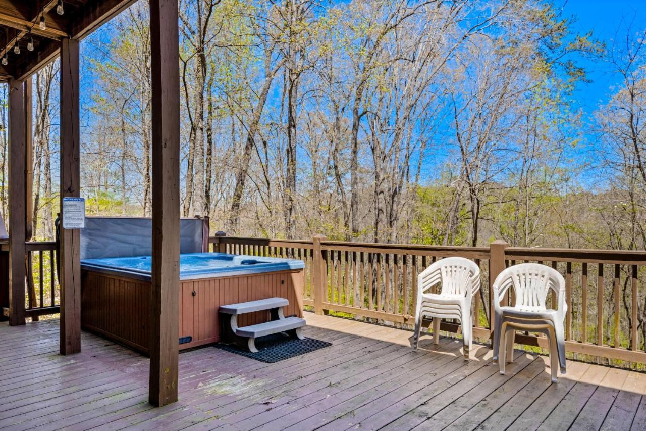 Blue Ridge Bear Bungalow 외부 사진